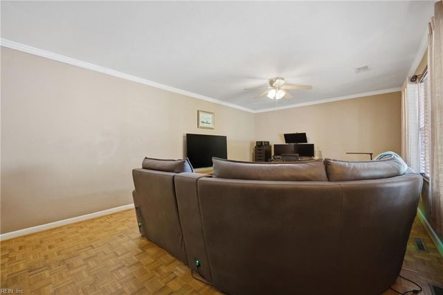 4416 Ben Franklin LN, Virginia Beach, VA 23464