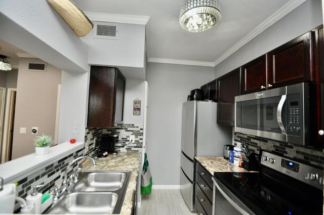 3231 Allen Parkway 6102, Houston, TX 77019