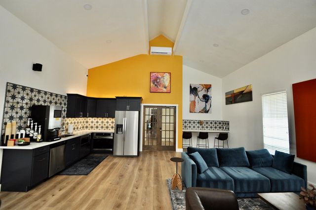 3231 Allen Parkway 6102, Houston, TX 77019