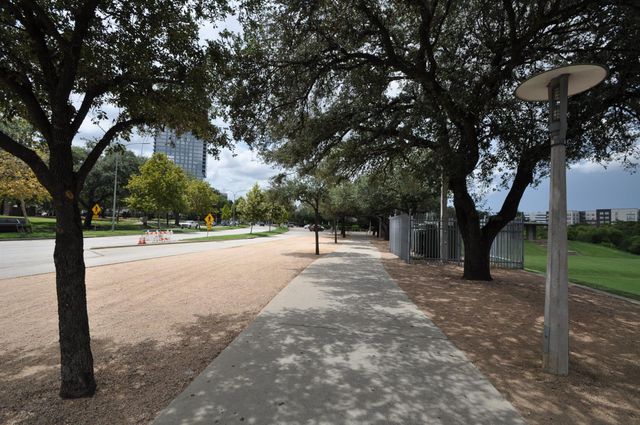 3231 Allen Parkway 6102, Houston, TX 77019