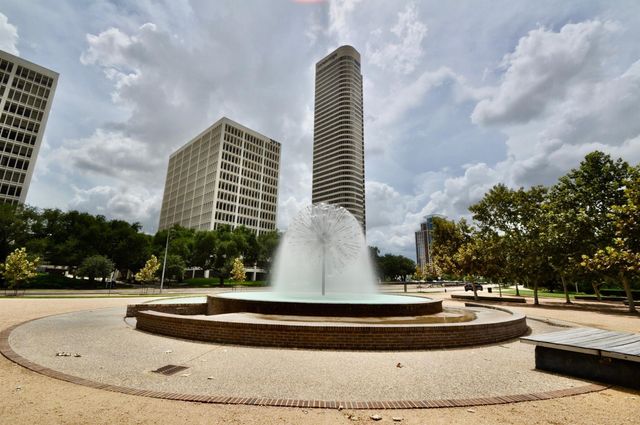 3231 Allen Parkway 6102, Houston, TX 77019