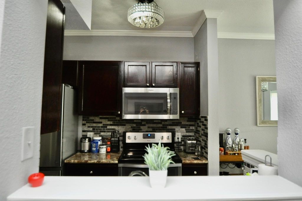 3231 Allen Parkway 6102, Houston, TX 77019