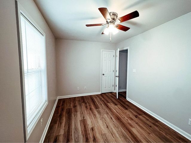 124 Ballygar St Apt F, Clarksville, TN 37043