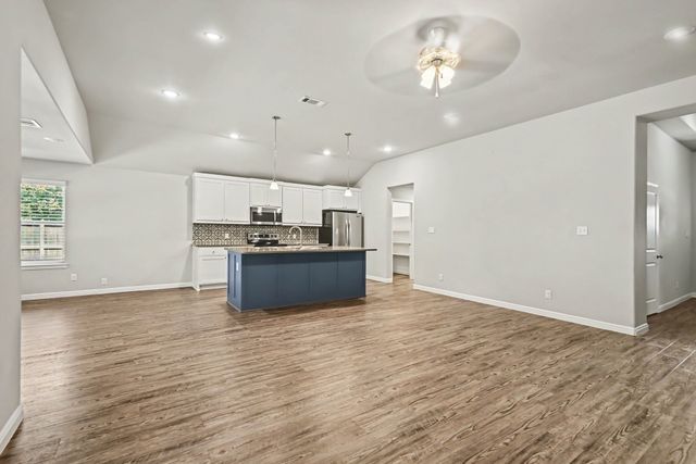 977 Sam Street, Springtown, TX 76082