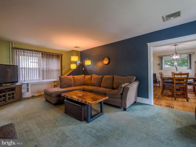 738 FOSS AVE, Drexel Hill, PA 19026