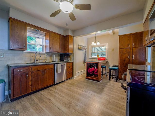 738 FOSS AVE, Drexel Hill, PA 19026