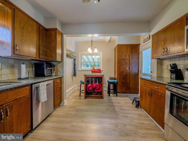 738 FOSS AVE, Drexel Hill, PA 19026
