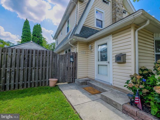 738 FOSS AVE, Drexel Hill, PA 19026