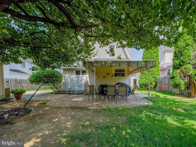 738 FOSS AVE, Drexel Hill, PA 19026