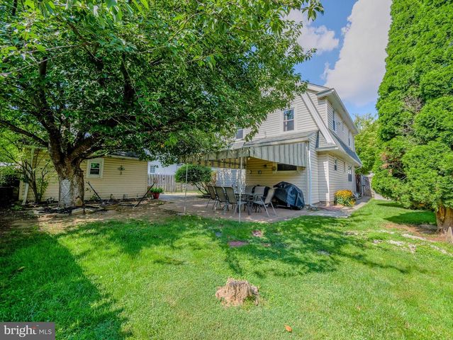 738 FOSS AVE, Drexel Hill, PA 19026