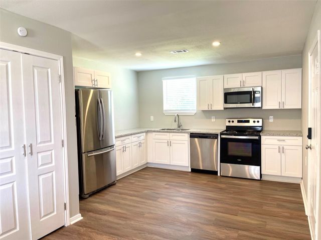 2618 Rosalee Street, La Marque, TX 77568