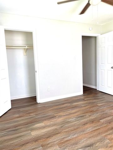 2618 Rosalee Street, La Marque, TX 77568