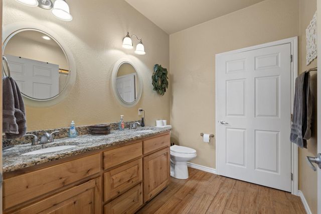 625 Skyline DR, Kingsland, TX 78639