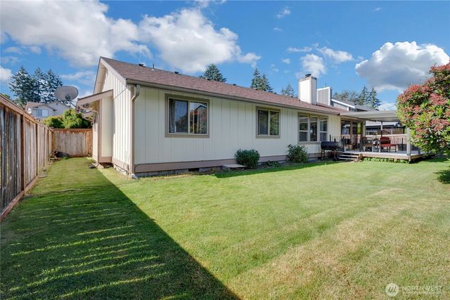 9317 76th Street Ct SW, Lakewood, WA 98498