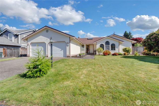 9317 76th Street Ct SW, Lakewood, WA 98498