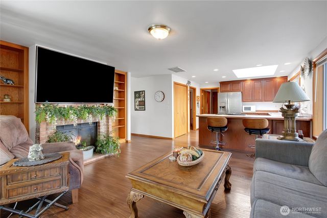 9317 76th Street Ct SW, Lakewood, WA 98498