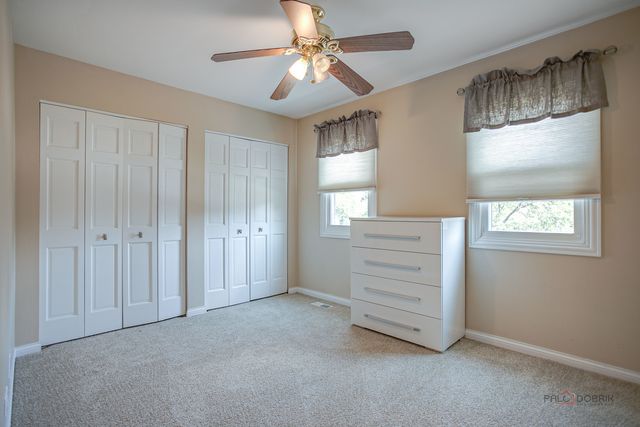 1636 Green River Drive, Schaumburg, IL 60194