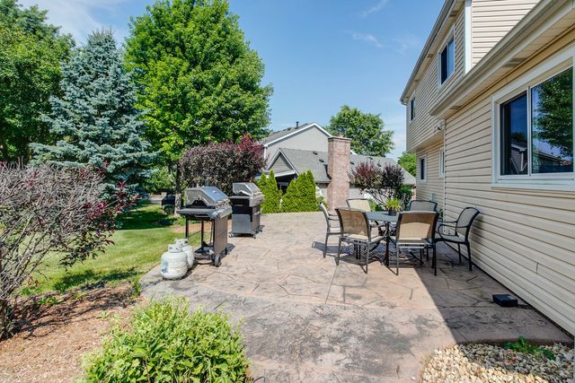 1636 Green River Drive, Schaumburg, IL 60194