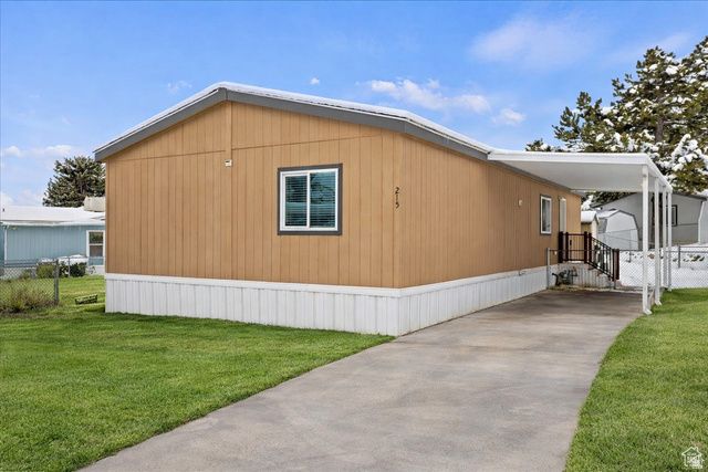 215 ENGSTROM, Layton, UT 84041