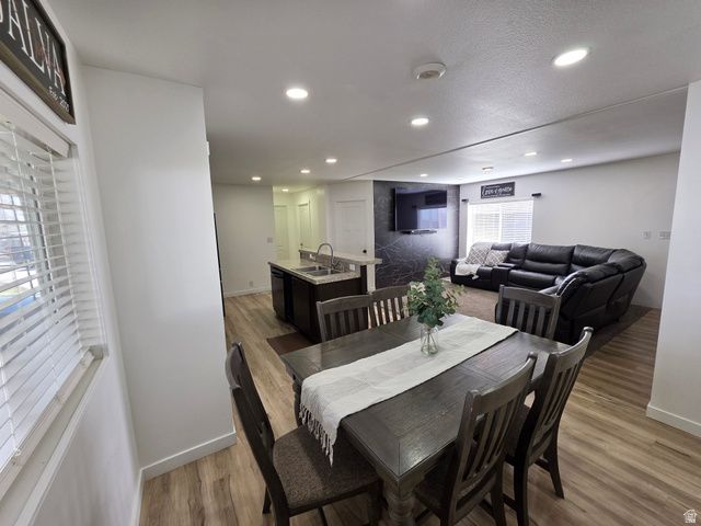 215 ENGSTROM, Layton, UT 84041