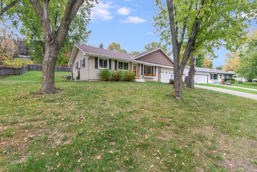 116 Meadow Circle N, Burnsville, MN 55337 — photo 5