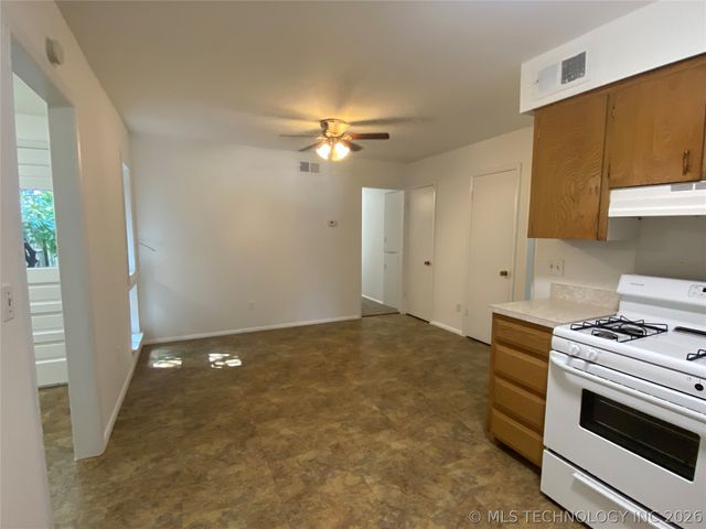 1544 S 67th East Avenue, Tulsa, OK 74112