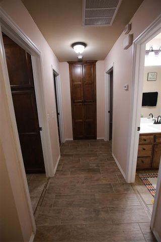 1016 Chestnut Creek Drive, Yukon, OK 73099