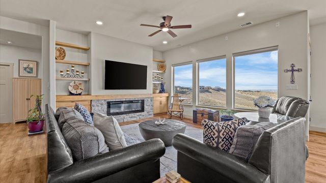 183 Gunnison Ridge Court, Grand Junction, CO 81503