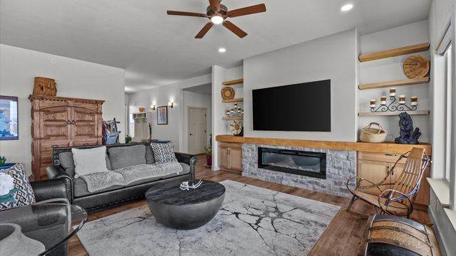 183 Gunnison Ridge Court, Grand Junction, CO 81503