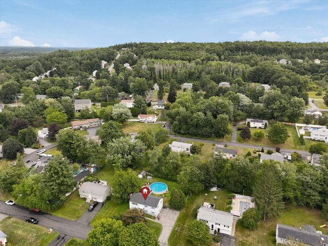 22 Woodbury St, Salem, NH 03079