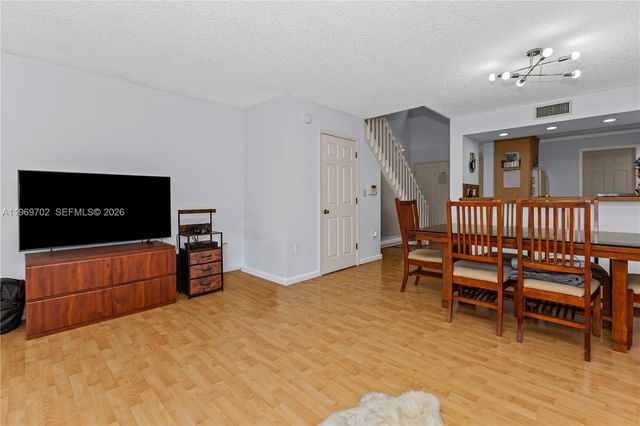 9722 NW 23rd Ct, Pembroke Pines, FL 33024