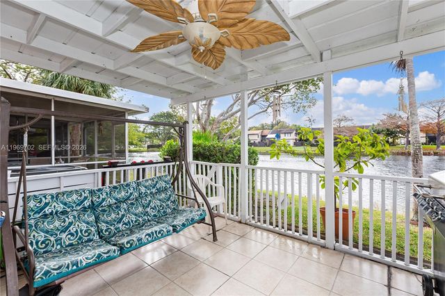 9722 NW 23rd Ct, Pembroke Pines, FL 33024