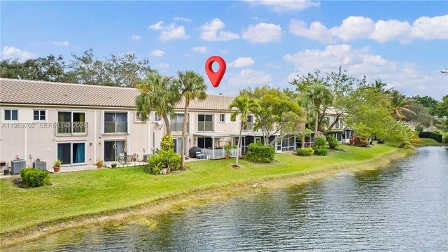 9722 NW 23rd Ct, Pembroke Pines, FL 33024