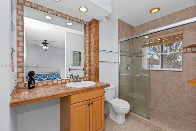 9722 NW 23rd Ct, Pembroke Pines, FL 33024