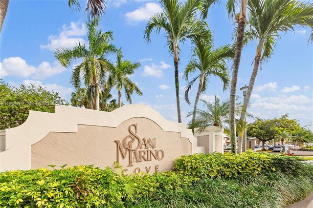 9722 NW 23rd Ct, Pembroke Pines, FL 33024