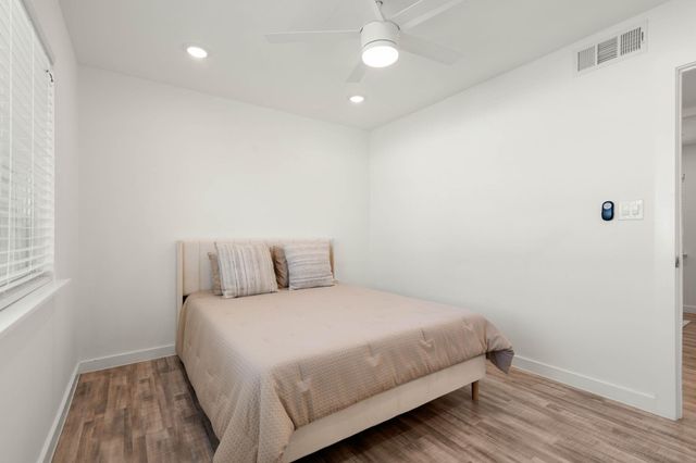 1200 E 52nd ST 209, Austin, TX 78723
