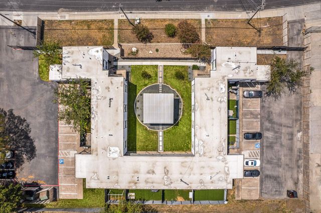 1200 E 52nd ST 209, Austin, TX 78723