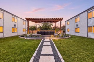 1200 E 52nd ST 209, Austin, TX 78723