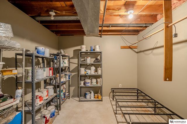 9342 Corby Street, Omaha, NE 68134