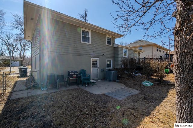 9342 Corby Street, Omaha, NE 68134