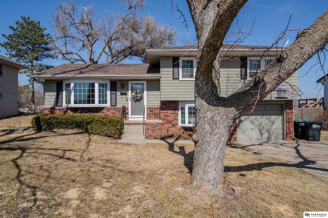 9342 Corby Street, Omaha, NE 68134