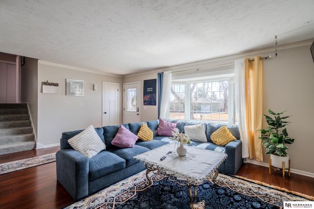 9342 Corby Street, Omaha, NE 68134