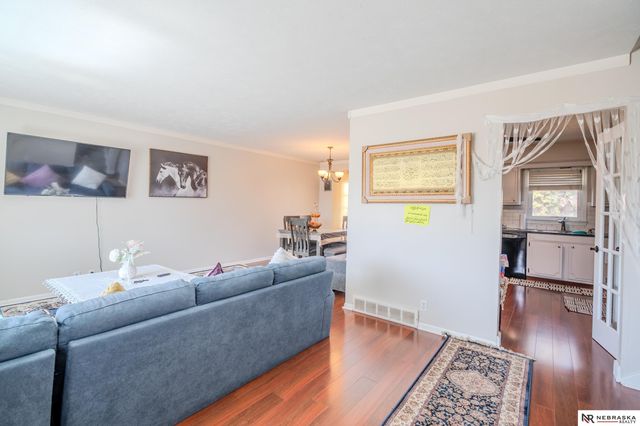 9342 Corby Street, Omaha, NE 68134