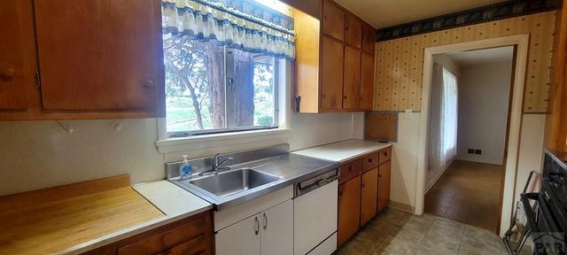 123 Indiana Ave, Walsenburg, CO 81089