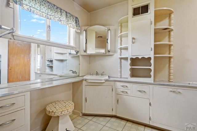 123 Indiana Ave, Walsenburg, CO 81089