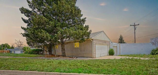 123 Indiana Ave, Walsenburg, CO 81089