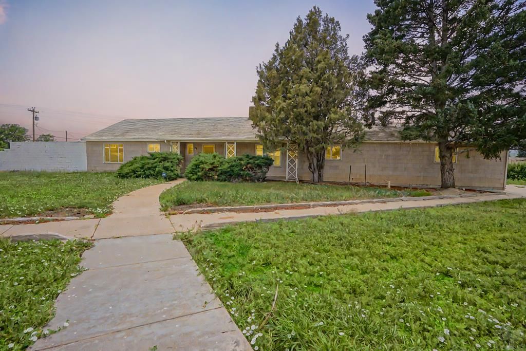 123 Indiana Ave, Walsenburg, CO 81089