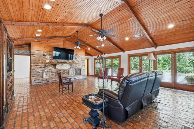 3374 Greenbriar Rd, Ethel, LA 70730