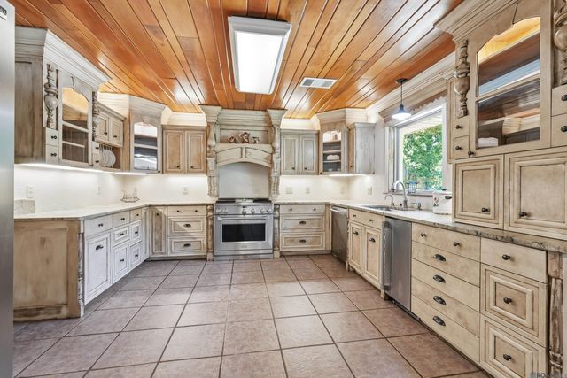 3374 Greenbriar Rd, Ethel, LA 70730