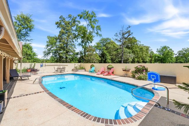 3374 Greenbriar Rd, Ethel, LA 70730